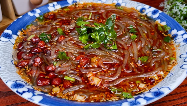 家常酸辣粉的简易做法与美味秘诀