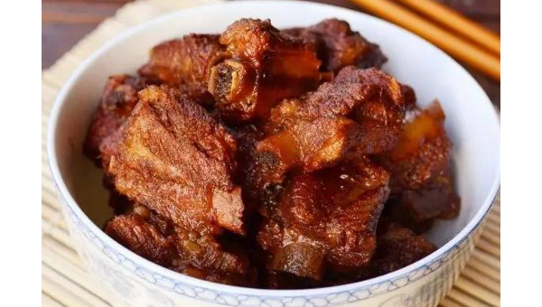 家常红烧排骨的经典做法与美味秘诀