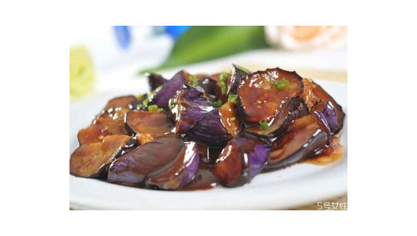 家常红烧茄子软糯入味秘诀分享