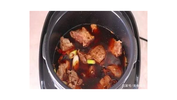 炖牛肉最忌讳两种佐料 加了毁一锅好肉